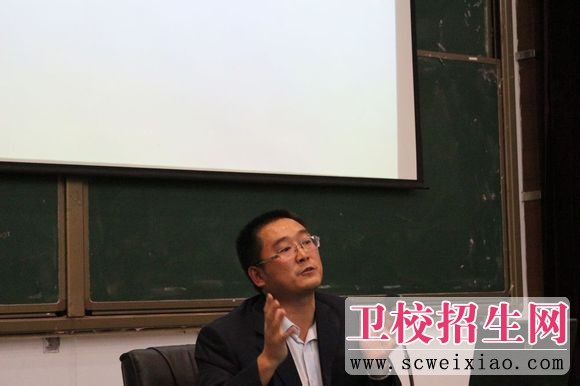 市委党校徐怀东副教授莅临四川康复学院作社会主义讲座