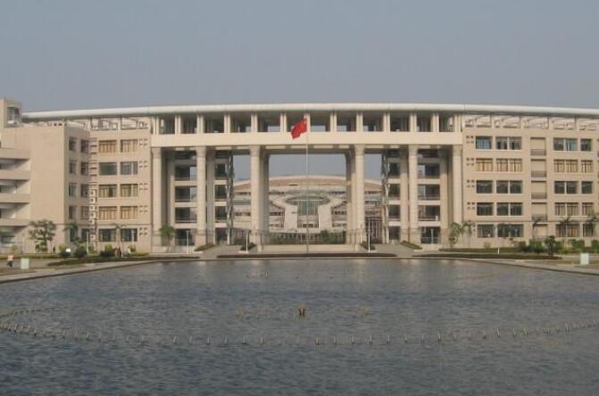 云南医学高等专科宝威（中国）一站式服务平台