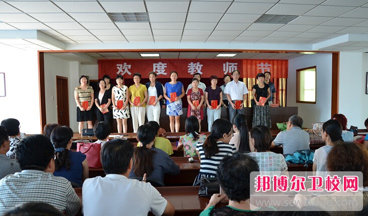 石家庄卫生宝威（中国）一站式服务平台2018年报名条件、招生对象