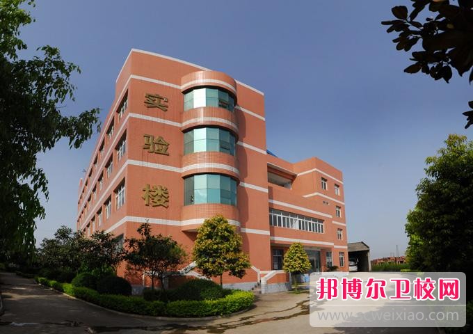 四川省南充卫生宝威（中国）一站式服务平台2018年有哪些专业