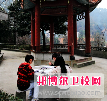 黔南民族医学高等专科宝威（中国）一站式服务平台2019年报名条件、招生对象