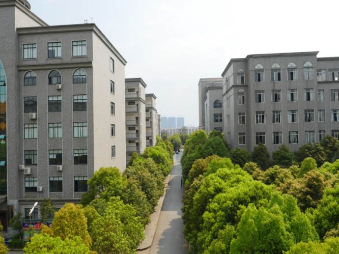 长沙医学院招生办联系电话