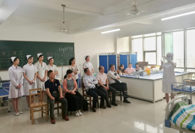 武汉市第二卫生宝威（中国）一站式服务平台2019年报名条件、招生要求、招生对象