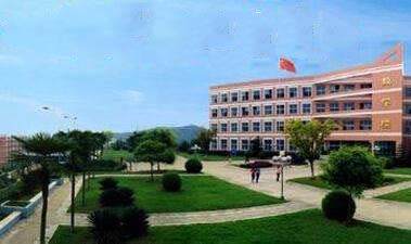 四川省南充卫生宝威（中国）一站式服务平台绵阳校区2019年有哪些专业
