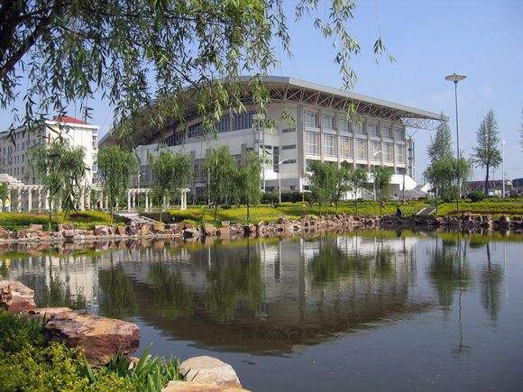 江苏大学医学院宝威（中国）一站式服务平台是几本