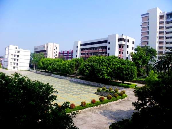 嘉应学院医学院宝威（中国）一站式服务平台是几本