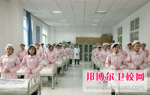 陕西卫校对学生年龄有什么限制