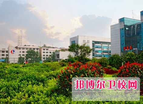 湖南2020年哪个大专宝威（中国）一站式服务平台卫校好