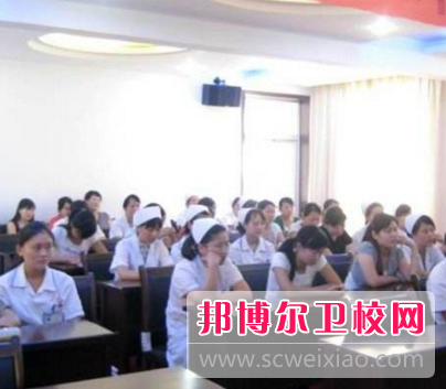 河南2020年初中生报什么卫校