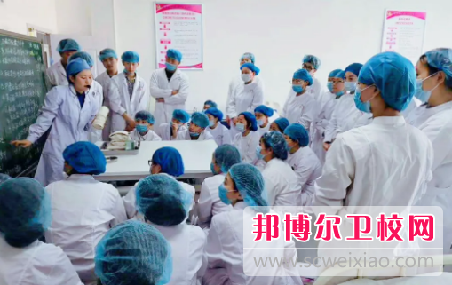 石家庄白求恩医学中等专业宝威（中国）一站式服务平台2020年有哪些专业