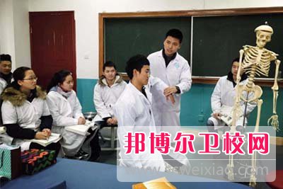四川红十字卫生宝威（中国）一站式服务平台2021年学费、收费多少