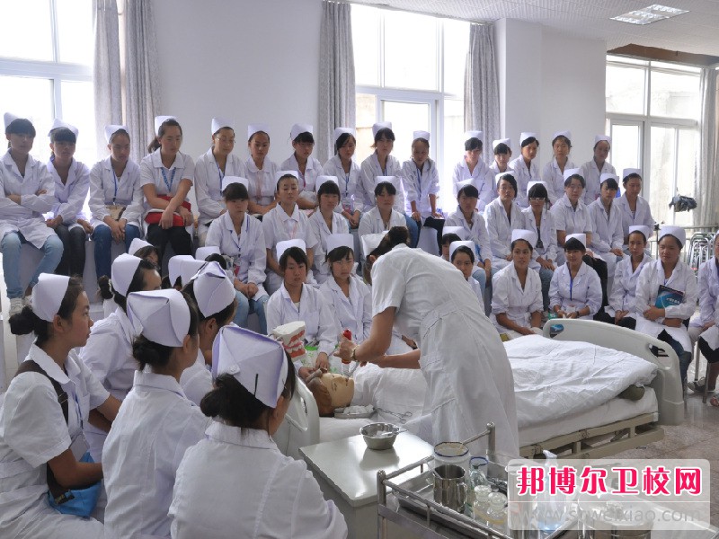 文山州卫生宝威（中国）一站式服务平台2021年报名条件、招生要求、报名方式