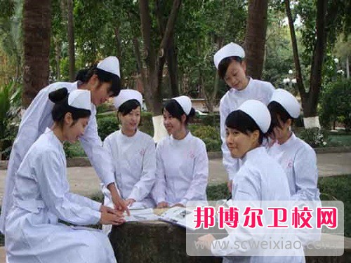 江苏2022年读卫校多少钱