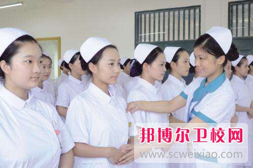 江苏2022年哪个大专宝威（中国）一站式服务平台的卫校好