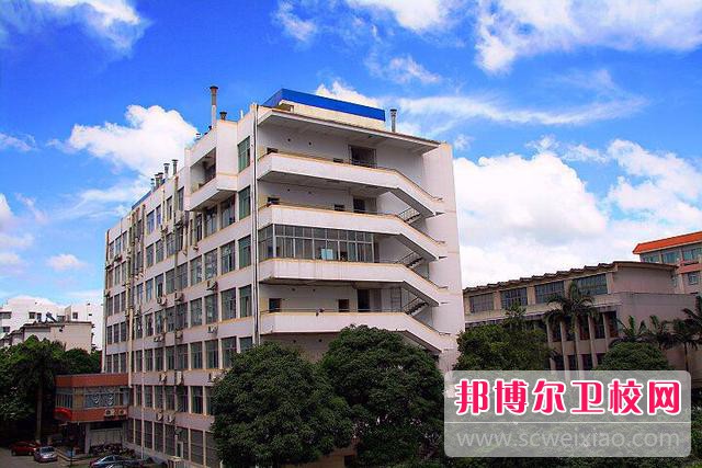 广西中医药大学2022年学费、收费多少