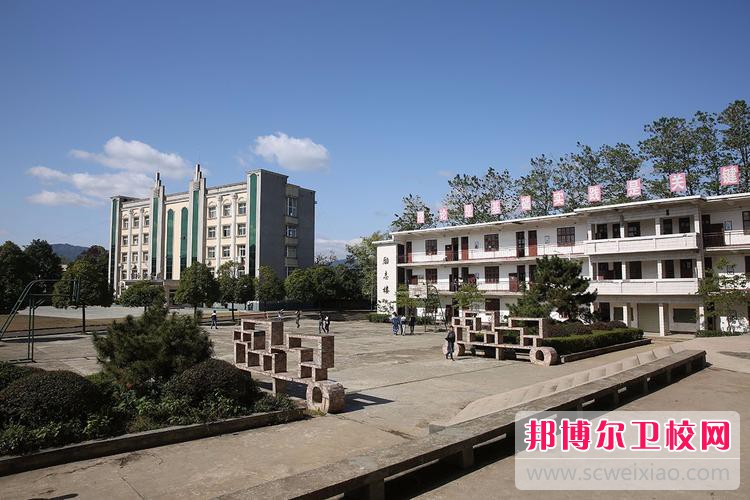 江西2023年职业中专和卫校哪个好