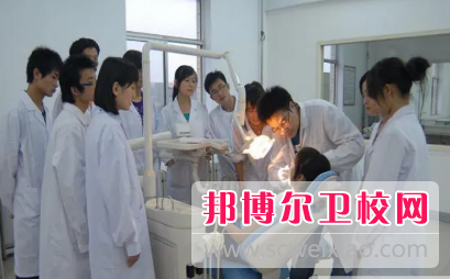 山东2023年男生读卫校有前途吗
