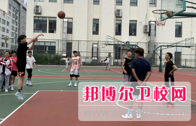 山东2023年女生可以读卫校吗