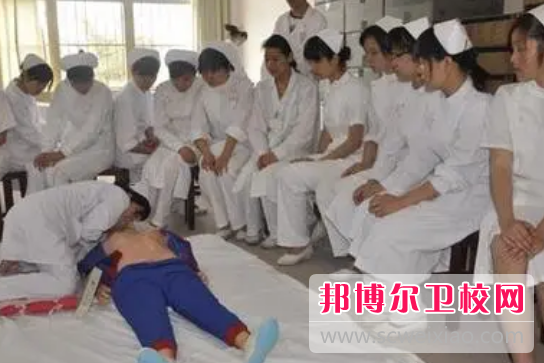 山东2023年男生学什么卫校好