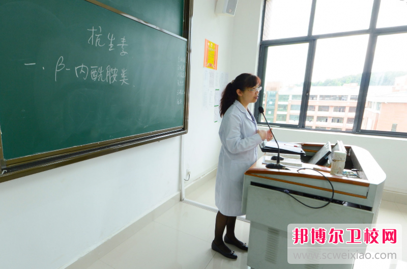 贵州2023年400分能上卫校吗
