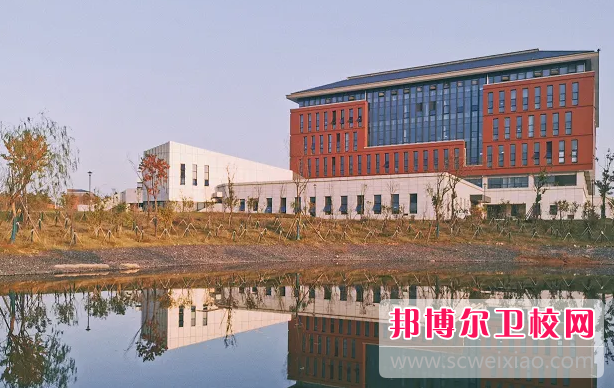 2023年长沙卫生职业学院（湖南卫校排名）