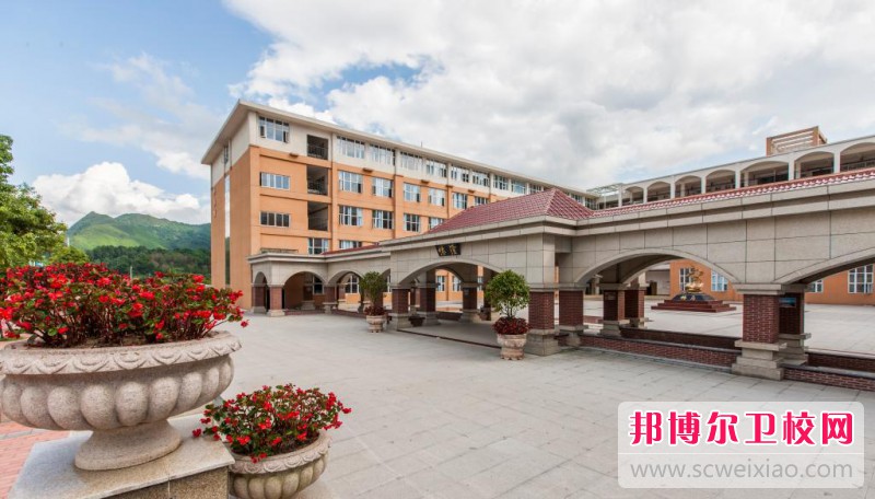 贵州2023年读卫校学什么有前途