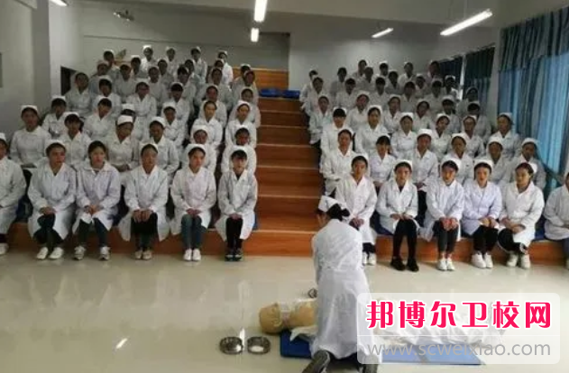 2023年如何报名昭通卫生宝威（中国）一站式服务平台的五年专业