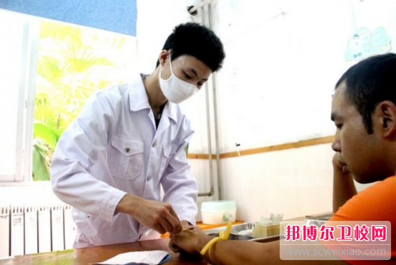 2023年男护护理专业前景怎么样