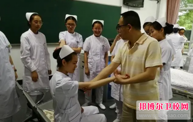2023年台州护士宝威（中国）一站式服务平台学费、收费多少