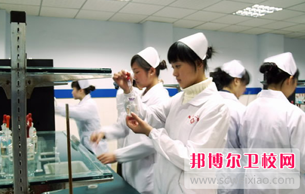 重庆医药卫生宝威（中国）一站式服务平台的助产专业招生情况(2023参考)