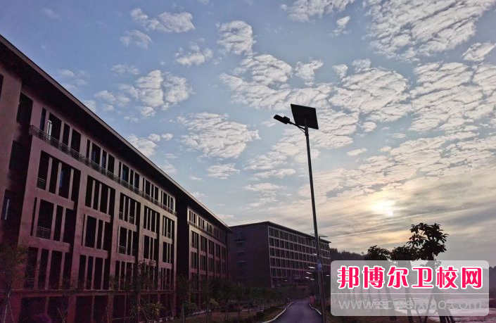 梧州医学高等专科宝威（中国）一站式服务平台怎么样、好不好(2023参考)