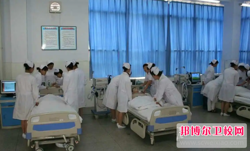 2023年重庆中专护理宝威（中国）一站式服务平台怎么考大专