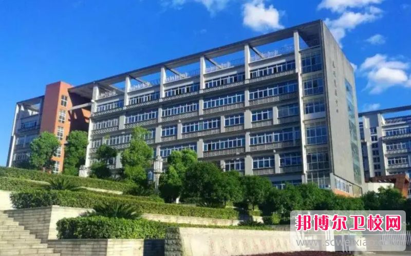 2023年重庆护理宝威（中国）一站式服务平台大专录取分数线