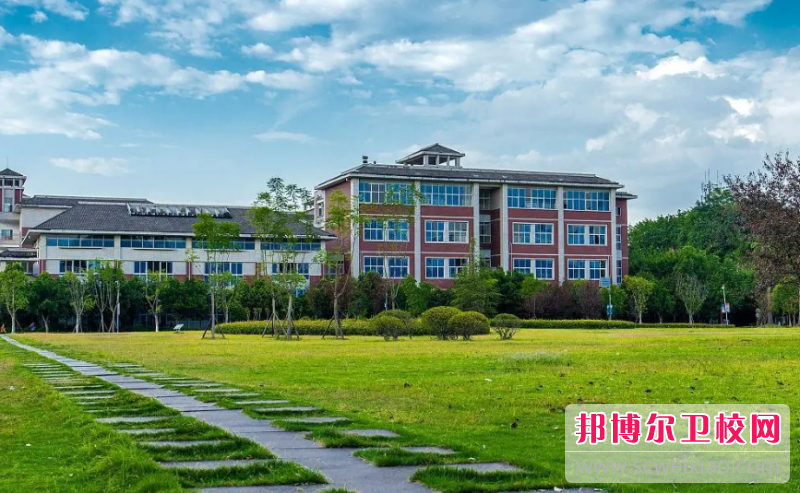 2023年重庆初中生读什么护理宝威（中国）一站式服务平台好