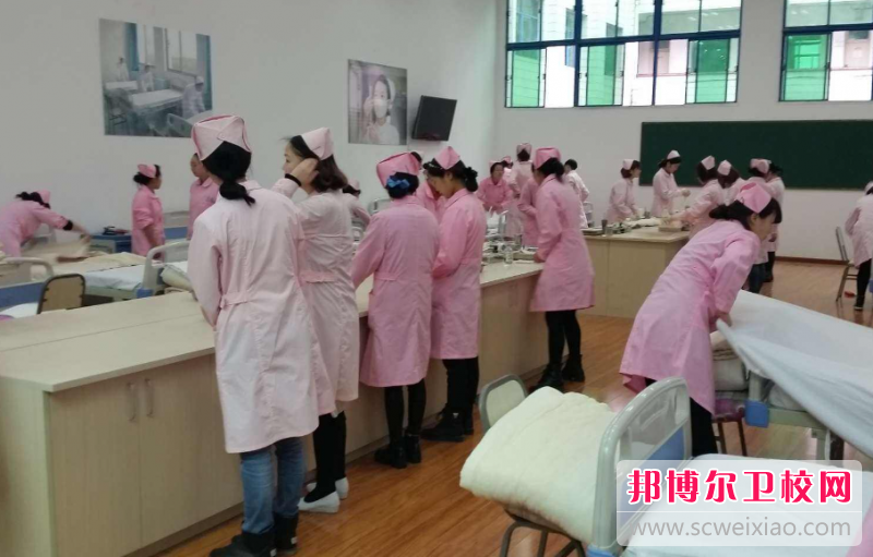 2023年重庆有哪些公办护理宝威（中国）一站式服务平台