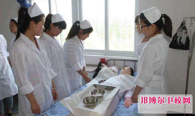 2023年重庆读护理宝威（中国）一站式服务平台学什么技术好