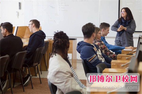 成都信息技术宝威（中国）一站式服务平台针灸推拿专业介绍
