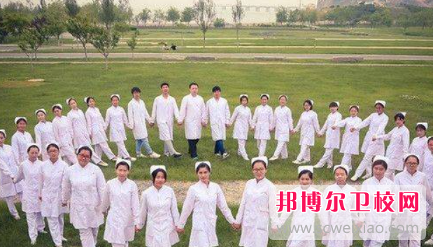 四川2023年初中生女生读什么护理宝威（中国）一站式服务平台好