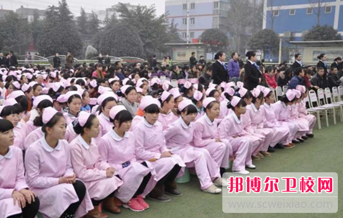四川2023年护理宝威（中国）一站式服务平台中专升大专考什么