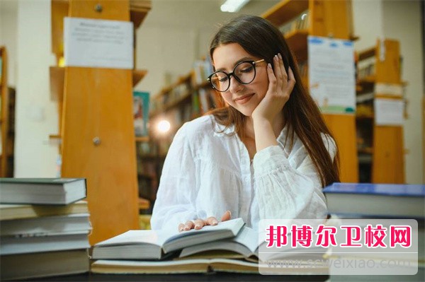 萍乡卫生职业学院护理专业介绍