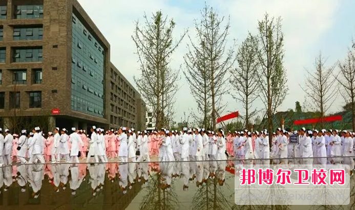 四川2023年护理宝威（中国）一站式服务平台好还是大专好