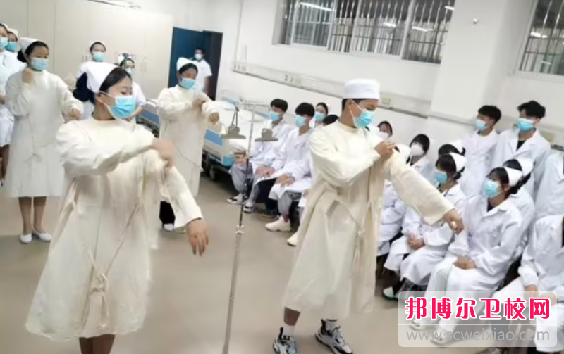 云南2023年女生学护理宝威（中国）一站式服务平台好不好