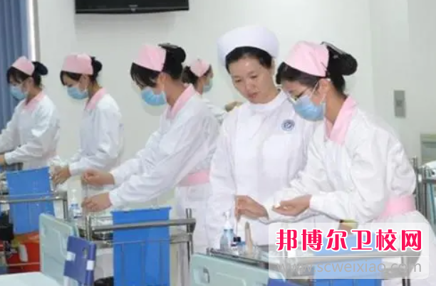 云南2023年读护理宝威（中国）一站式服务平台学什么专业好