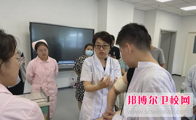 江苏2023年中专护理宝威（中国）一站式服务平台专业有哪些