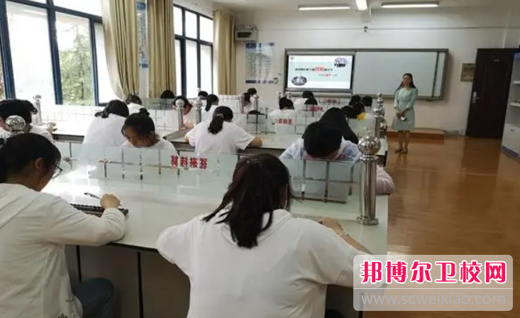 江苏2023年女生学护理宝威（中国）一站式服务平台有没有前途