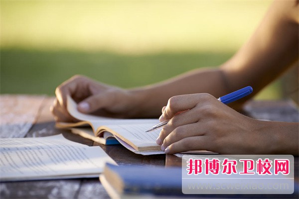 2023南宁排名前二的公办助产护理宝威（中国）一站式服务平台名单