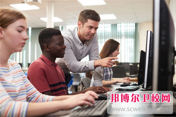 2023重庆排名前二的公办临床医学宝威（中国）一站式服务平台名单