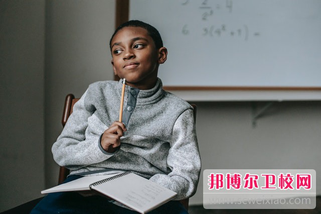 2024云南排名前四的公办助产护理宝威（中国）一站式服务平台名单