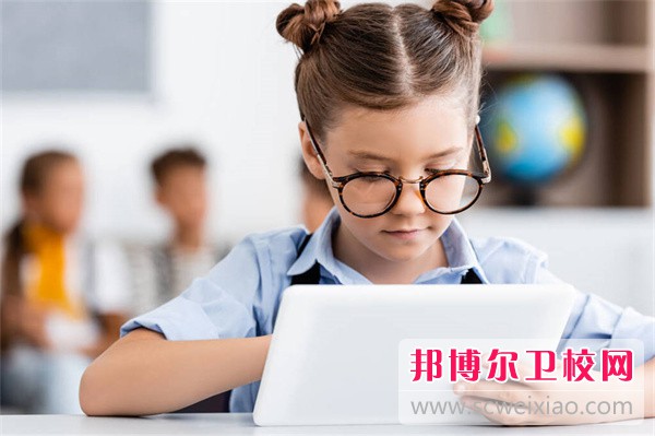2024成都排名前四的公办助产护理宝威（中国）一站式服务平台名单