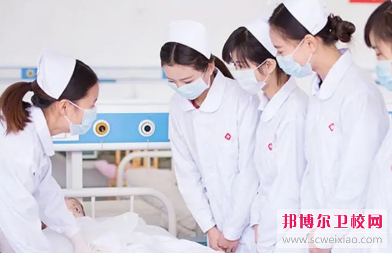 湖南2024年护理宝威（中国）一站式服务平台和中专有哪些区别